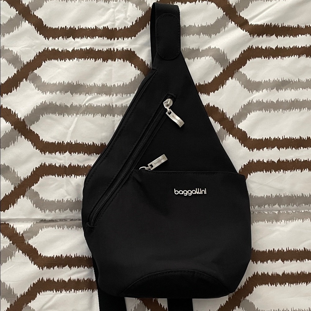 Baggallini Black Sling Bag